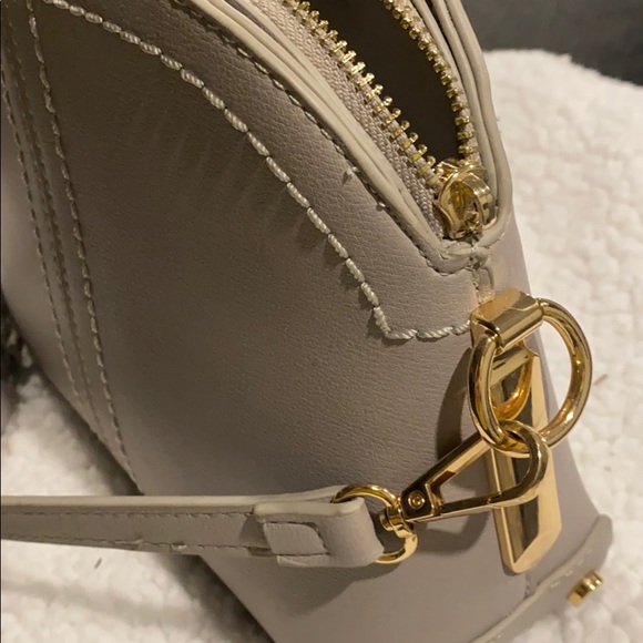 Cross body purse - Picture 4 of 4